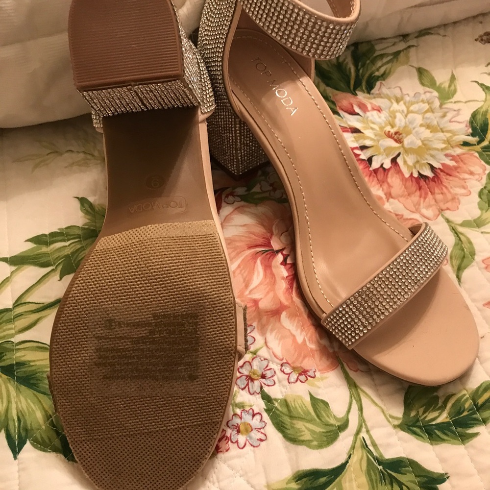 Moda Nude Rhinestone Women's Sandals - Picture 6 of 8